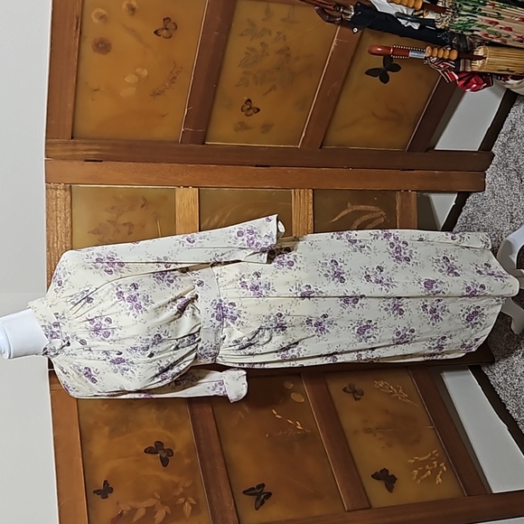 Vintage 70s Buttery Yellow Floral Dress - Picture 13 of 16